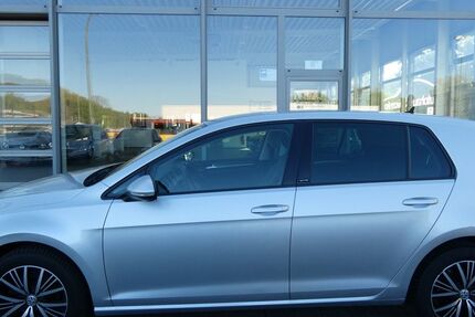 VW Golf 134.000 km 9.250 &euro; Bergkamen 59192