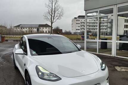 Tesla Model 3 17.984 km 30.990 &euro; Hamm, Stadt 59073