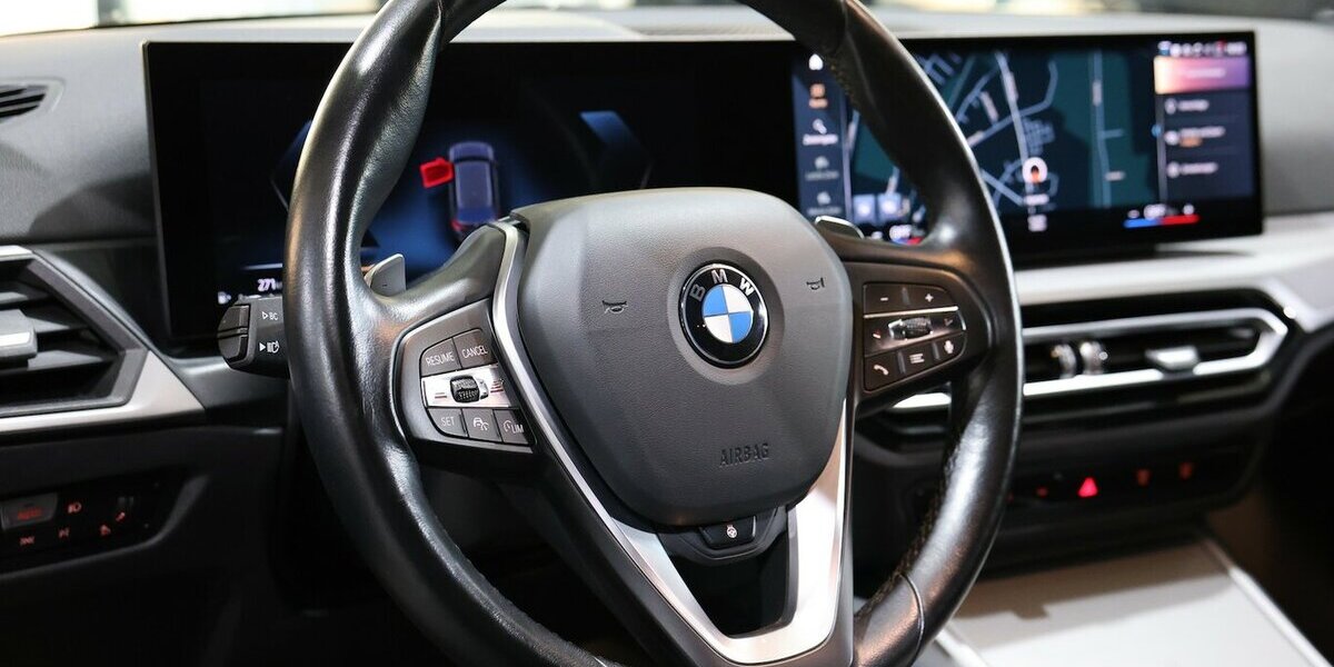 BMW 318d Touring ADVANTAGE CURVED+NAVI, LEDER, LED 67.000 km 29.444 &euro; Hamm 59077