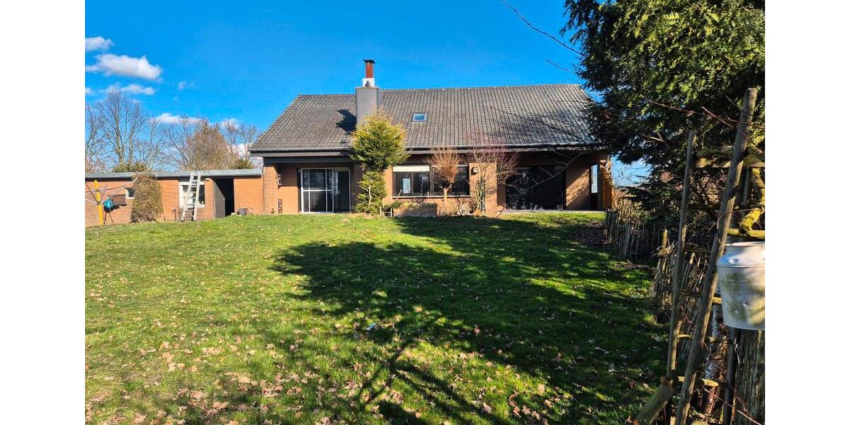 Einfamilienhaus Warendorf - 7 Zimmer, 212 m&sup2;, 2.360&euro; | Angebot:25525628