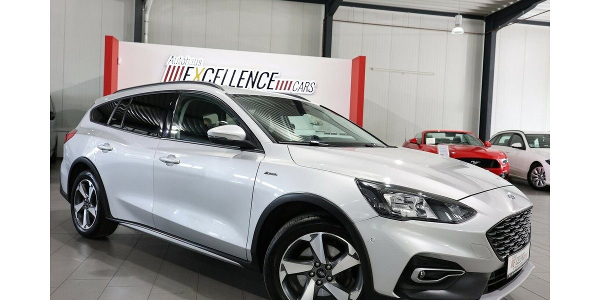 Ford Focus TUNIER 1.5 EB ACTIVE CROSS OVER / LED / 117.000 km 13.991 &euro; Hamm 59077