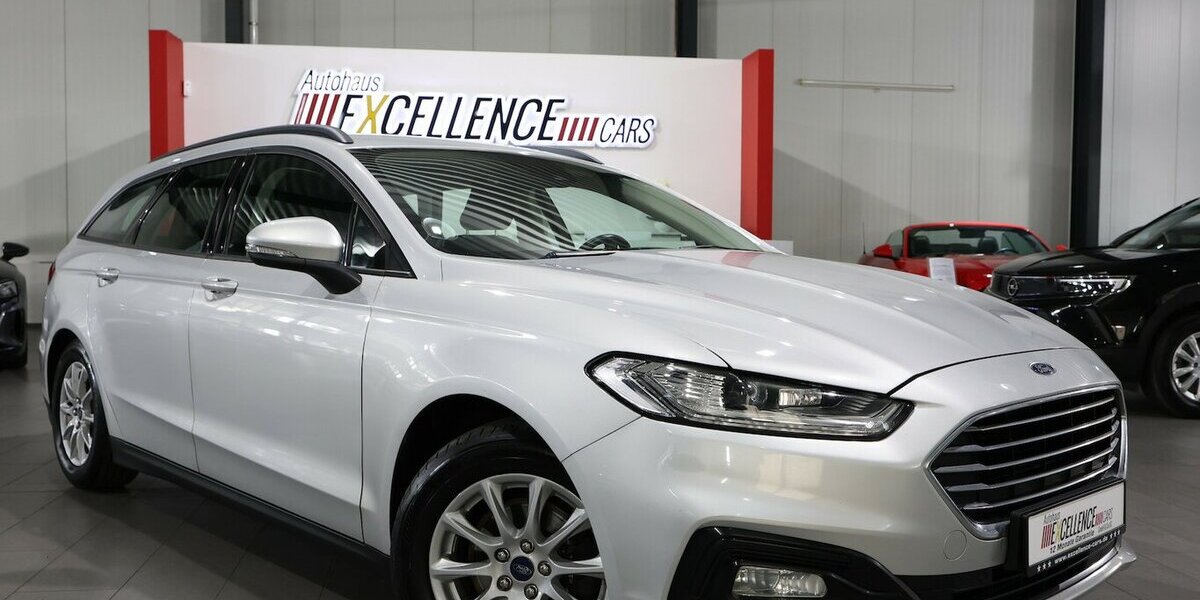 Ford Mondeo Tunier 2.0 EB / LED / NAVI+KAMERA / AHK 124.000 km 14.991 &euro; Hamm 59077
