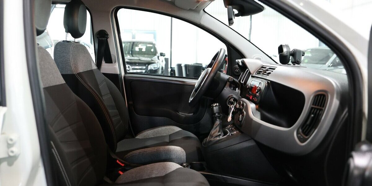 Fiat Panda 1.0 Mild-Hybrid CITY LIFE WHITE / SHZ, PDC 32.000 km 10.991 &euro; Hamm 59077