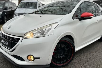 Peugeot 208 136.000 km 4.950 &euro; Hamm 59067