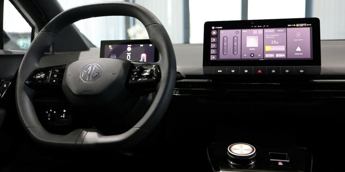 MG 4 ELECTRIC WHITE VIRTUAL, ACC+SPURHALTE, APPLE 50.000 km 17.555 &euro; Hamm 59077