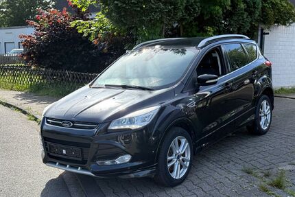 Ford Kuga 202.000 km 7.999 &euro; Hamm 59067