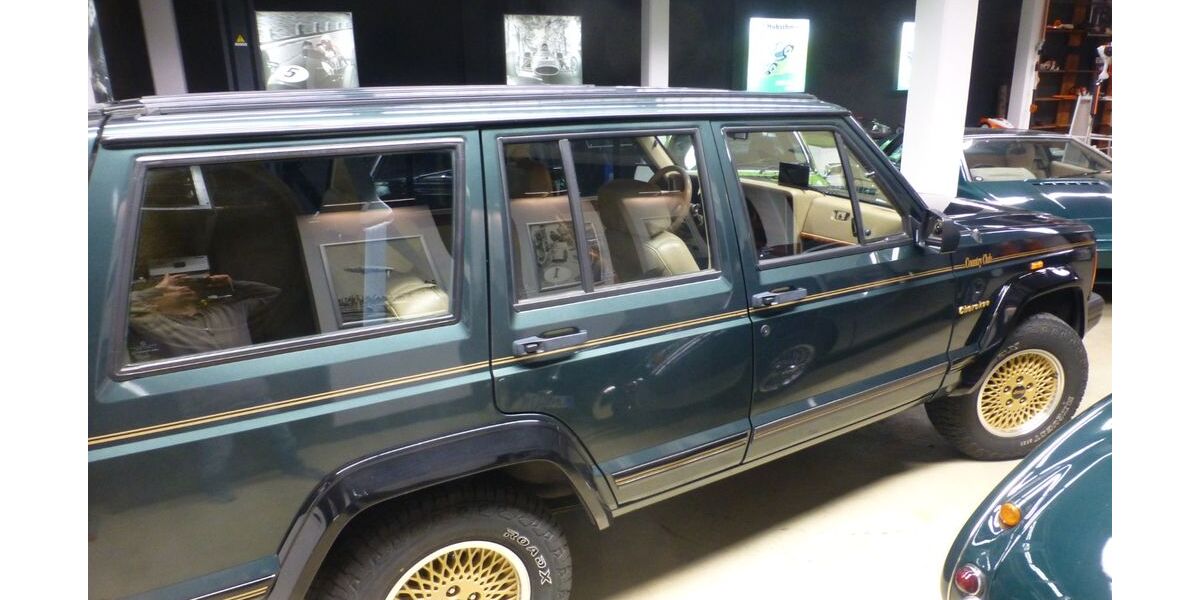 Jeep Cherokee 132.000 km 26.950 &euro; Unna 59425