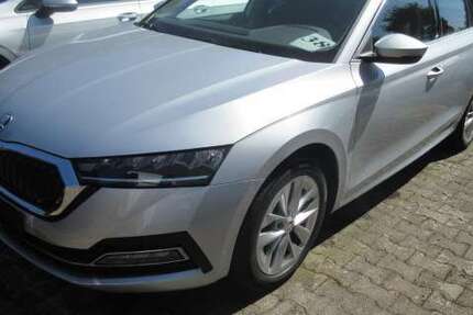 Skoda Octavia Style 2.0 TDI DSG NAVI GRA LED ALU APS SIT 106.630 km 21.988 &euro; Bergkamen 59192