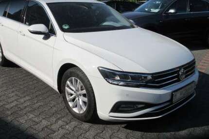 VW Passat Variant Business 2.0 TDI DSG NAVI AHK LED A 69.500 km 21.988 &euro; Bergkamen 59192