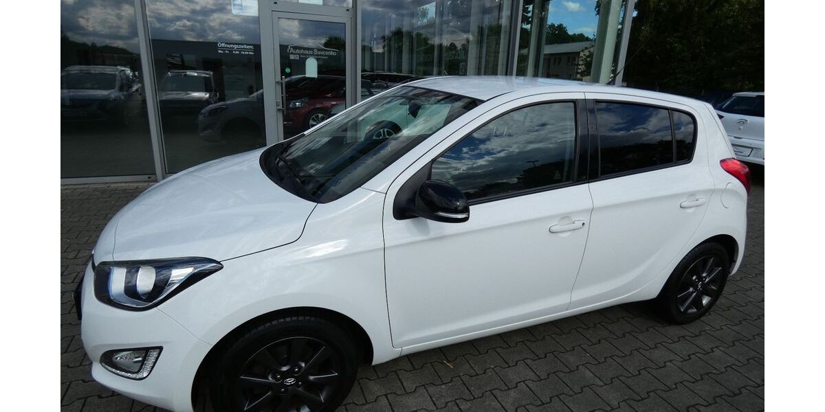 Hyundai i20 63.000 km 5.990 &euro; Bergkamen 59192