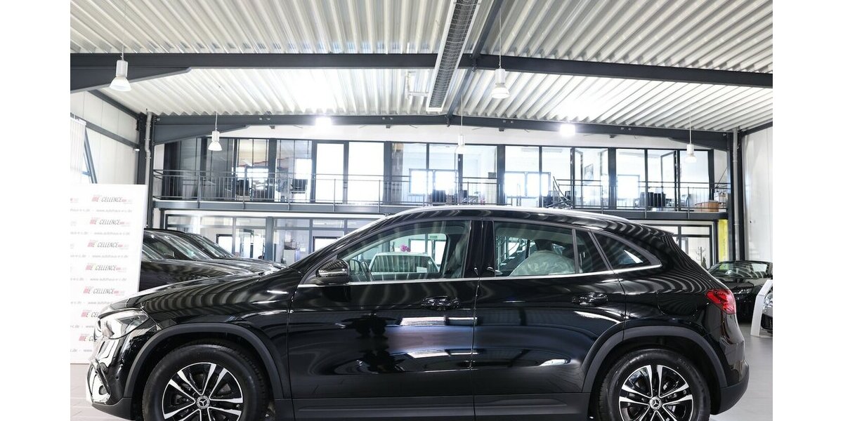 Mercedes-Benz GLA 180 ADVANCED SPORT / LEDER, LED, WIDESCREEN 7.000 km 32.888 &euro; Hamm 59077