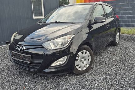 Hyundai i20 91.000 km 5.490 &euro; Hamm 59067