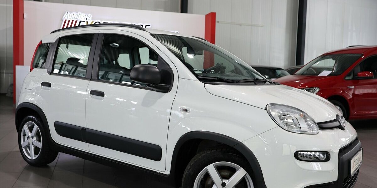 Fiat Panda 1.0 Mild-Hybrid CITY LIFE WHITE / SHZ, PDC 32.000 km 10.991 &euro; Hamm 59077