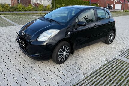 Toyota Yaris 171.780 km 3.250 &euro; Hamm 59065