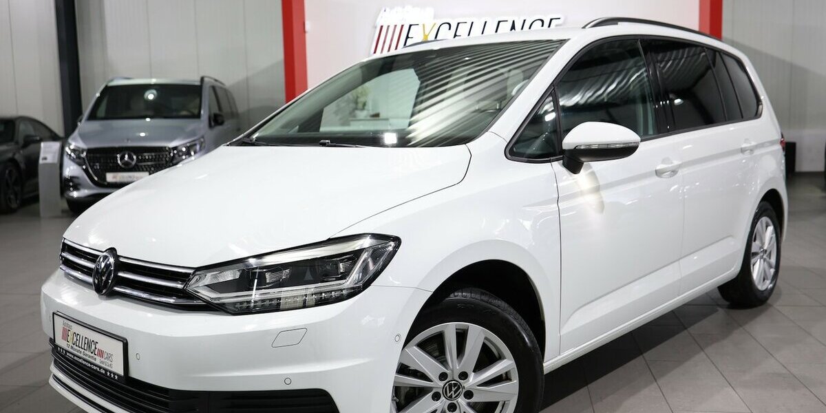 VW Touran 2.0 TDI DSG IQ Comfortline / 7-SITZE, LED 66.000 km 28.777 &euro; Hamm 59077