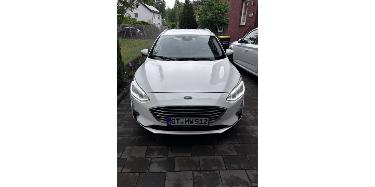 Ford Focus 143.000 km 7.499 &euro; Rheda-Wiedenbrück 33378
