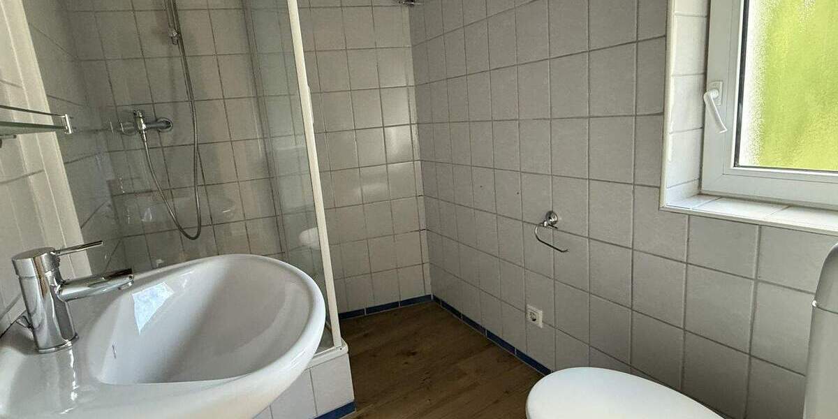 Einfamilienhaus Welver Illingen - 8 Zimmer, 200 m&sup2;, 249.000&euro; | Angebot:25686103