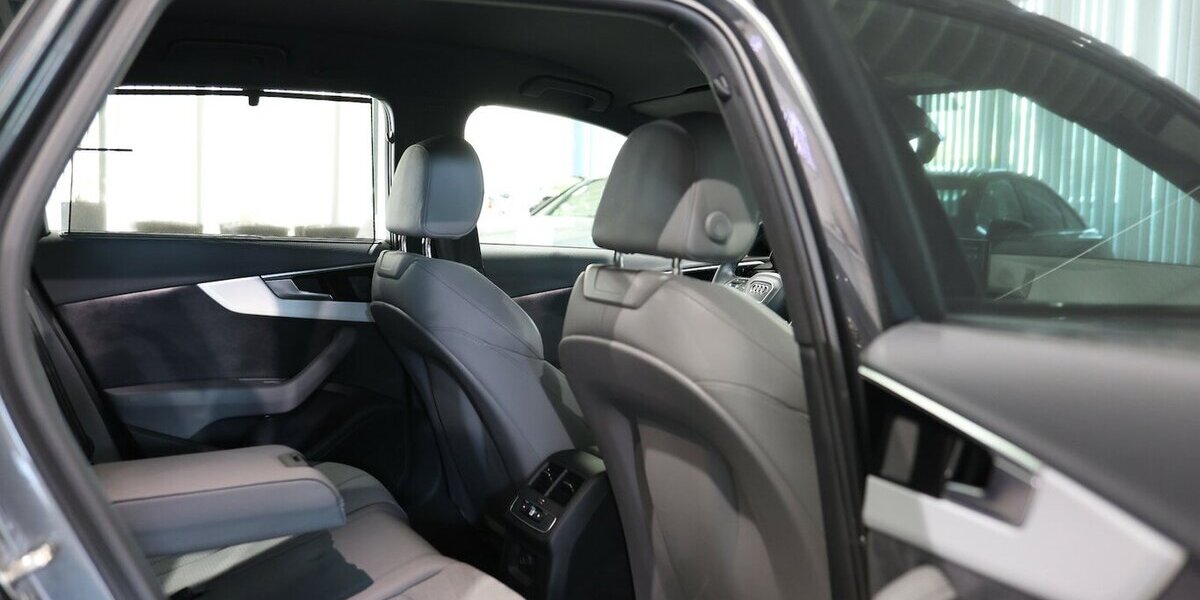 Audi A4 Avant 40 TFSI QUATTRO S-LINE SPORT BLACK TOP 113.000 km 28.444 &euro; Hamm 59077