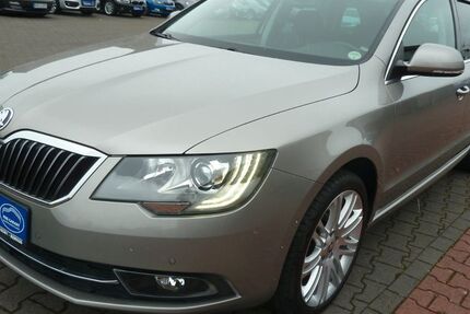 Skoda Superb 76.000 km 11.490 &euro; Hamm 59073