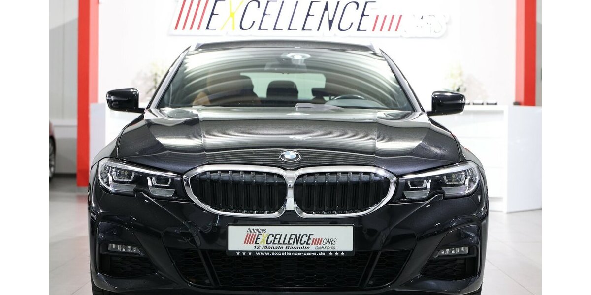 BMW 330d Touring xDrive M-SPORT BLACK & BROWN / LED 135.000 km 28.555 &euro; Hamm 59077