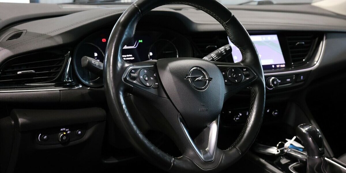 Opel Insignia ST 1.6 D BUSINESS INNOVATION / LED / 79.000 km 14.777 &euro; Hamm 59077