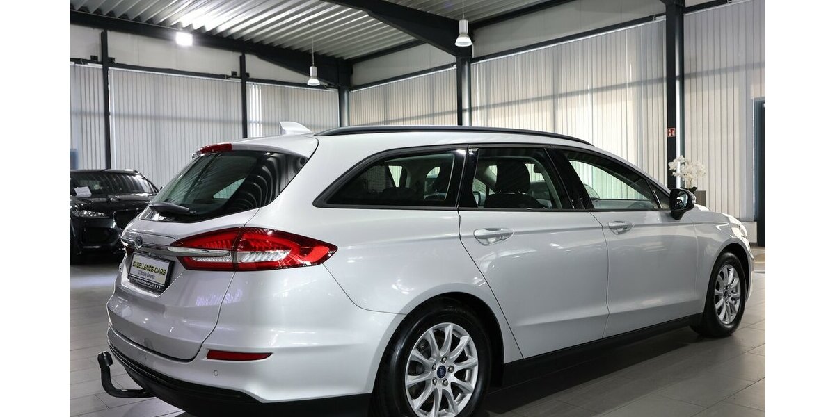 Ford Mondeo Tunier 2.0 EB / LED / NAVI+KAMERA / AHK 124.000 km 14.991 &euro; Hamm 59077