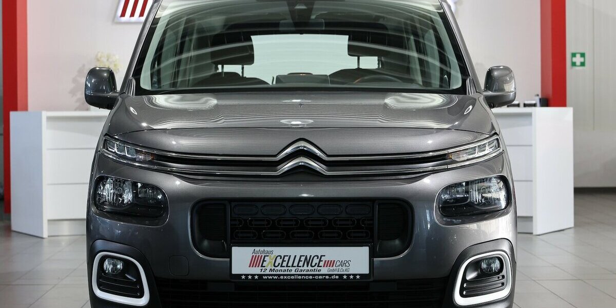 Citroen Berlingo 1.5 BLUE-HDI FEEL XL130 / 7-SITZER / 136.000 km 15.555 &euro; Hamm 59077
