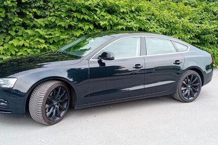 Audi A5 180.000 km 17.900 &euro; Hamm 59073