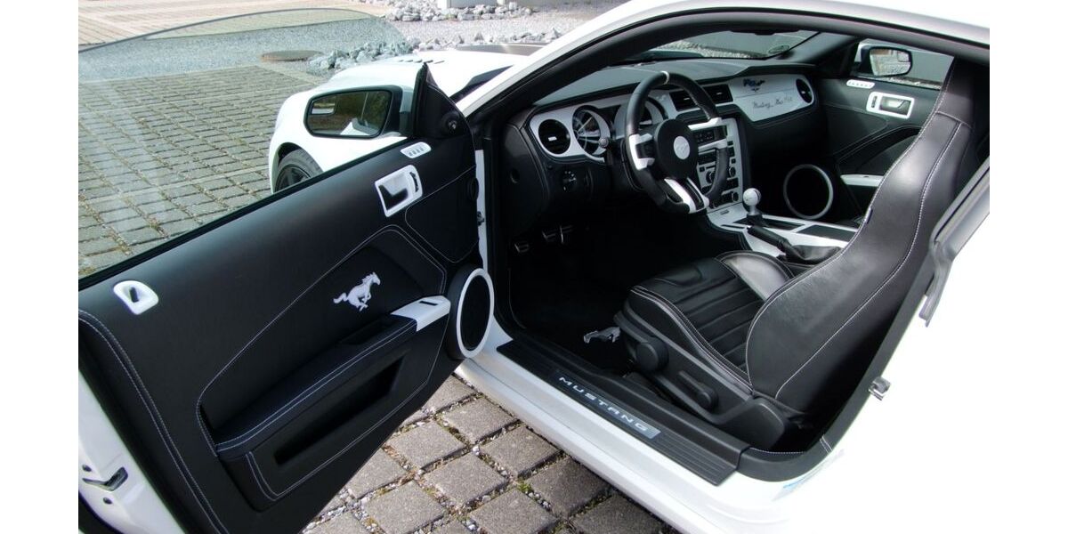 Ford Mustang 68.307 km 38.500 &euro; Soest 59494