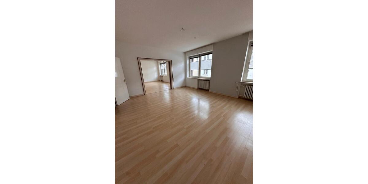 Terrassenwohnung Soest - 4 Zimmer, 125 m&sup2;, 1.250&euro; | Angebot:25978177