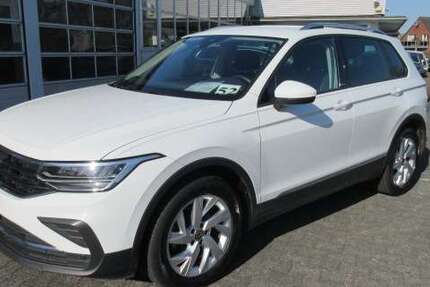 VW Tiguan Active 1.5 TSI DSG NAVI KAMERA ACC ALU 18 L 79.000 km 26.988 &euro; Bergkamen 59192