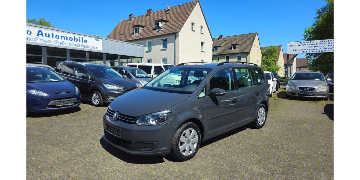 VW Touran 74.252 km 10.990 &euro; Bergkamen 59192