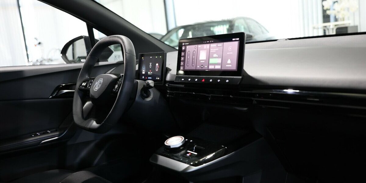 MG 4 ELECTRIC BLACK VIRTUAL, ACC+SPURHALTE, APPLE 40.000 km 17.777 &euro; Hamm 59077