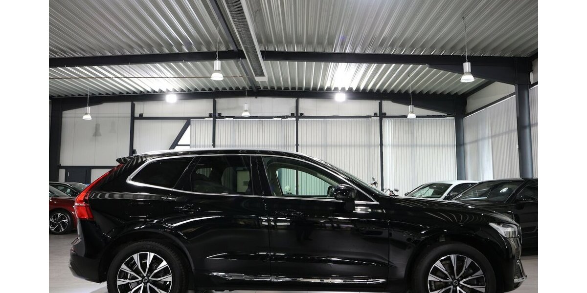 Volvo XC60 B4 AWD PLUS-BRIGHT BLACK & BEIGE / SCHÖN 94.000 km 30.444 &euro; Hamm 59077
