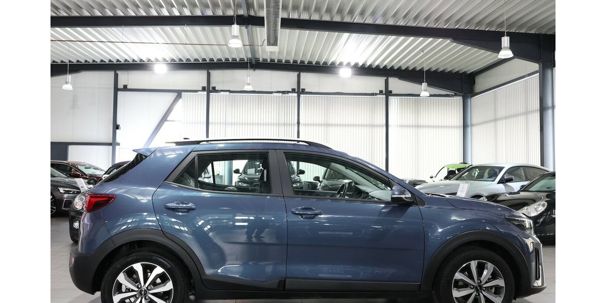 Kia Stonic 1.0 T-GDI DCT VISION AUTOMATIK / LED, AHK 30.000 km 17.991 &euro; Hamm 59077