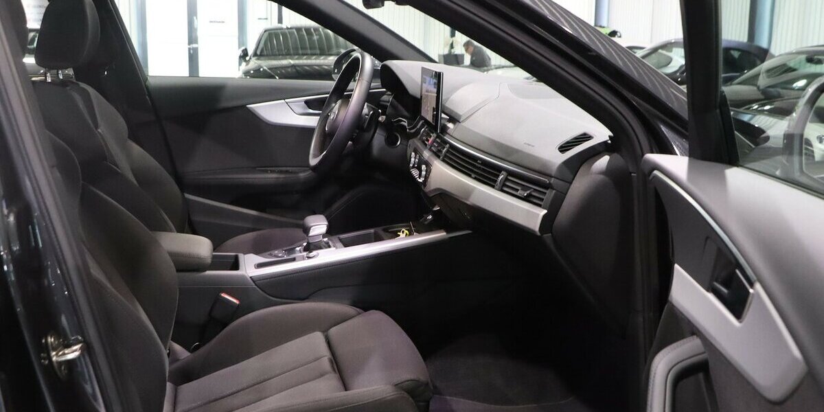 Audi A4 Avant 40 TFSI ADVANCED / LED / PANORAMA 55.000 km 27.333 &euro; Hamm 59077