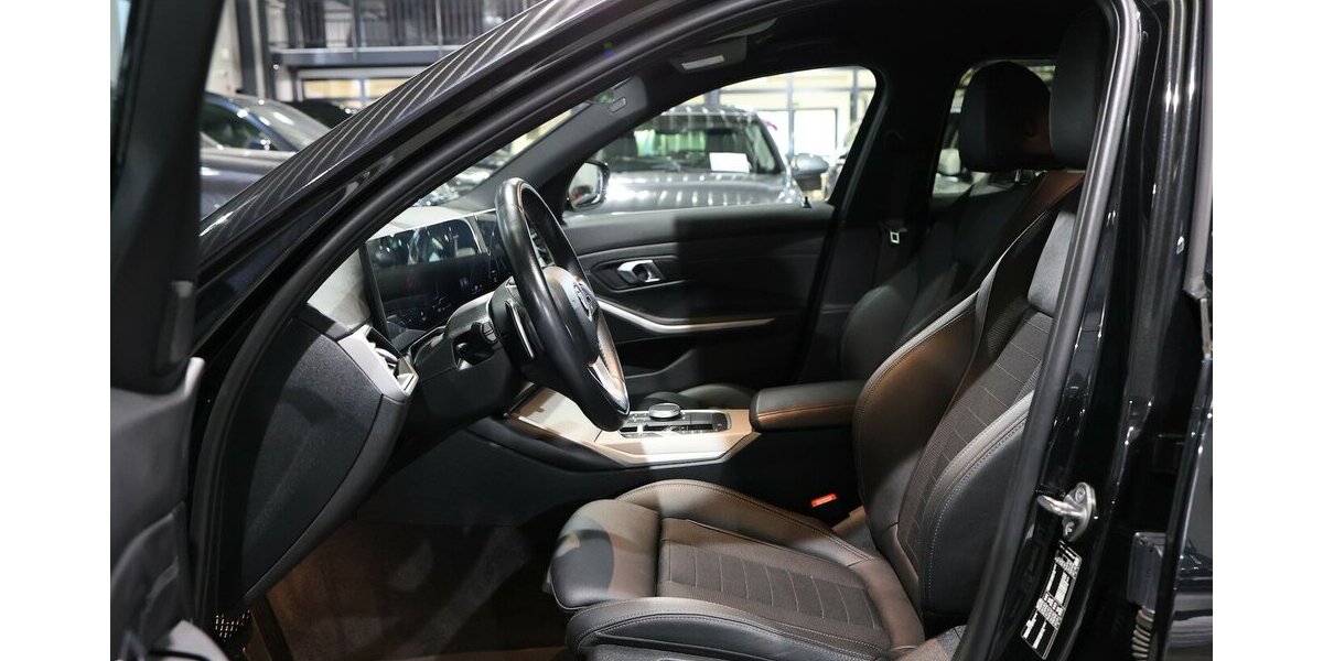 BMW 318d Touring SHADOW SPORT CURVED+NAVI,LEDER,LED 74.000 km 28.777 &euro; Hamm 59077