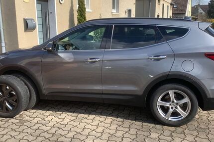 Hyundai SANTA FE 126.000 km 18.500 &euro; Hamm 59071