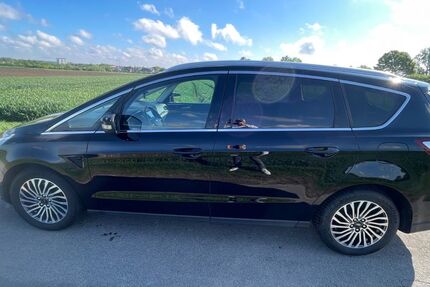 Ford S-Max 177.000 km 11.900 &euro; Beckum 59259