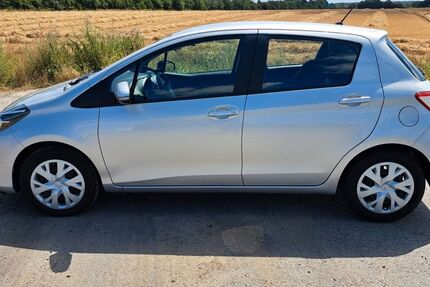 Toyota Yaris 40.503 km 10.900 &euro; Unna 59425