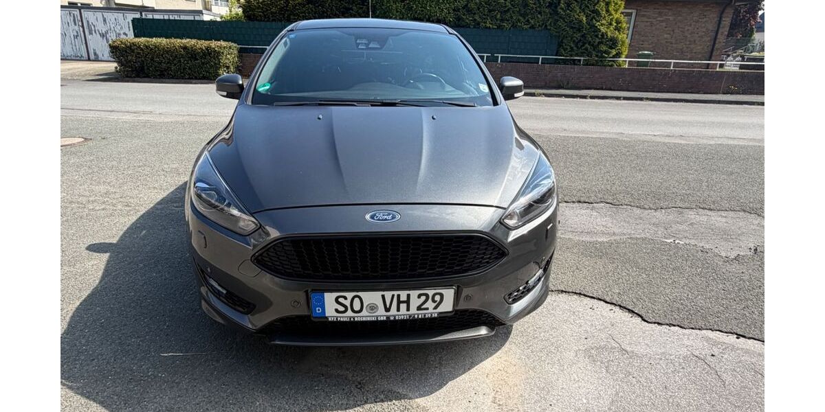 Ford Focus 176.000 km 8.400 &euro; Soest 59494