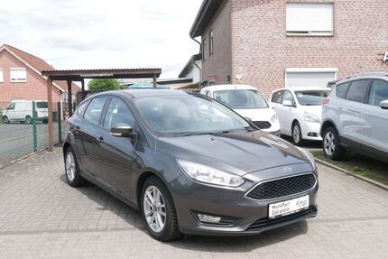 Ford Focus 105.519 km 9.282 &euro; Selm 59379