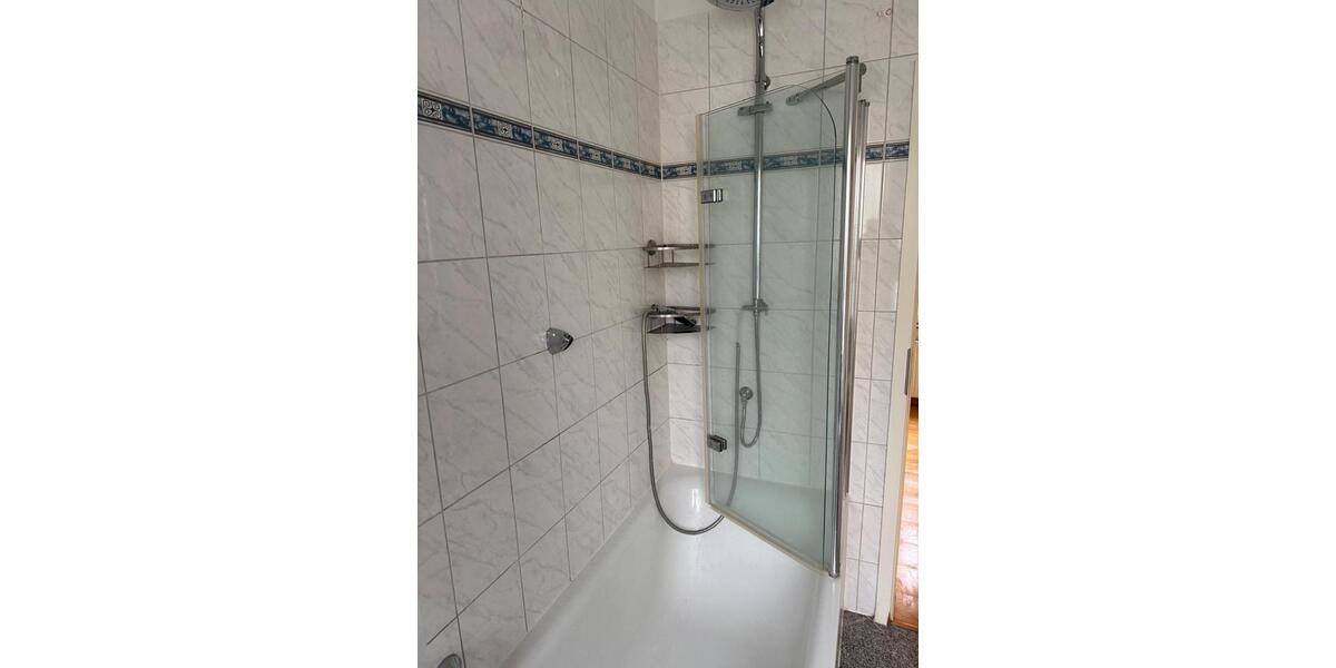 Terrassenwohnung Hamm - 4 Zimmer, 150 m&sup2;, 1.200&euro; | Angebot:25200645