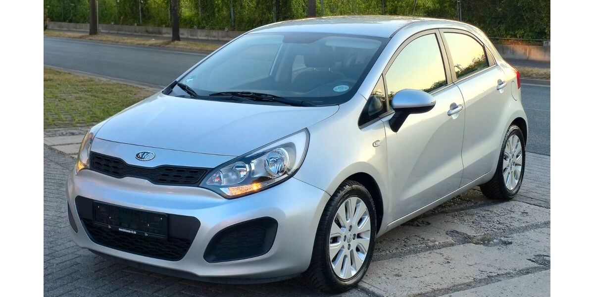 Kia Rio 195.000 km 3.650 &euro; Ahlen 59229