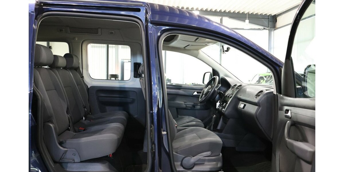 VW Caddy Kombi 1.6 TDI / 5-SITZER / -OPTIK / AHK 128.000 km 13.444 &euro; Hamm 59077