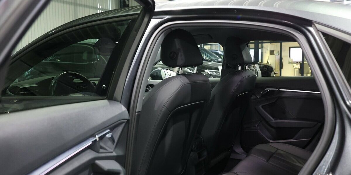 Audi A3 LIMOUSINE 30 TFSI S-LINE MATRIX, VOLL-LEDER 60.000 km 25.333 &euro; Hamm 59077