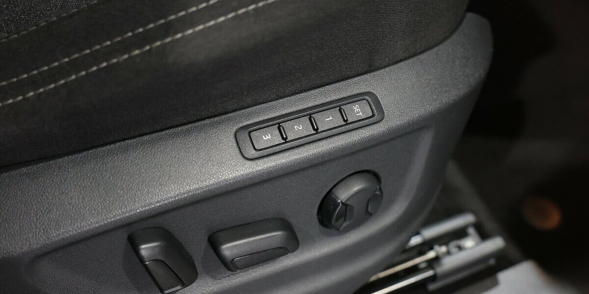 Skoda Kodiaq 2.0 TDI DSG STYLE / VIRTUAL-COCKPIT, LED 190.000 km 18.991 &euro; Hamm 59077