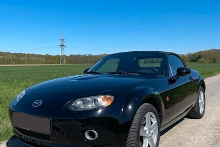 Mazda MX-5 110.000 km 8.600 &euro; Hamm 59071