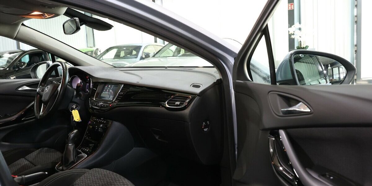 Opel Astra K ST 1.6 T ACTIVE 200-PS / APPLE+ANDROID 130.000 km 10.444 &euro; Hamm 59077