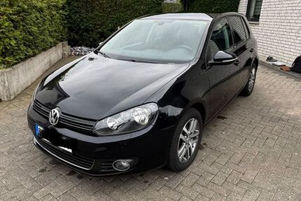 VW Golf 111.190 km 9.300 &euro; Lippetal 59510